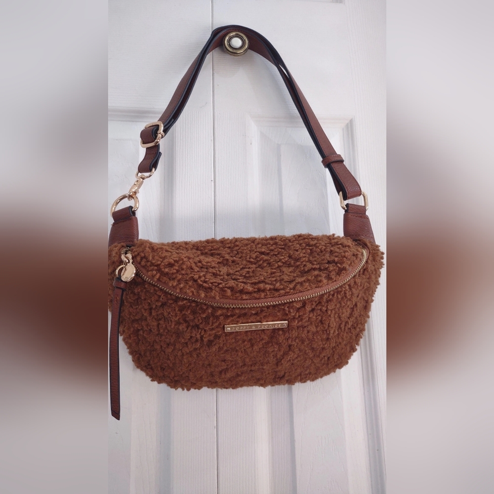 Poppy & Peonies Shearling Sidekick